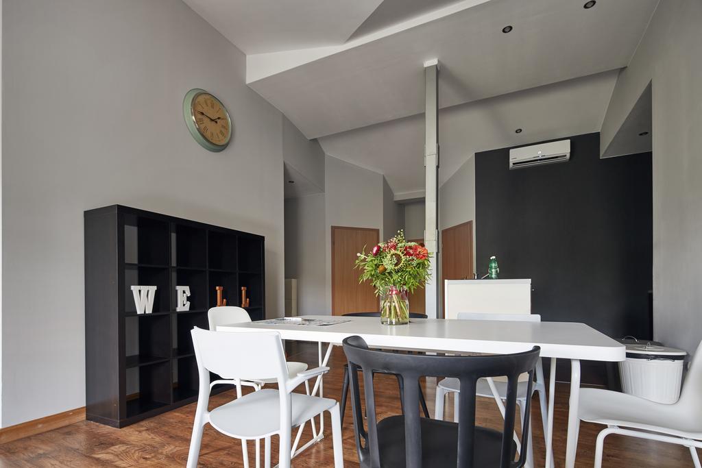 Playhouse Apartments Krakow Bagian luar foto
